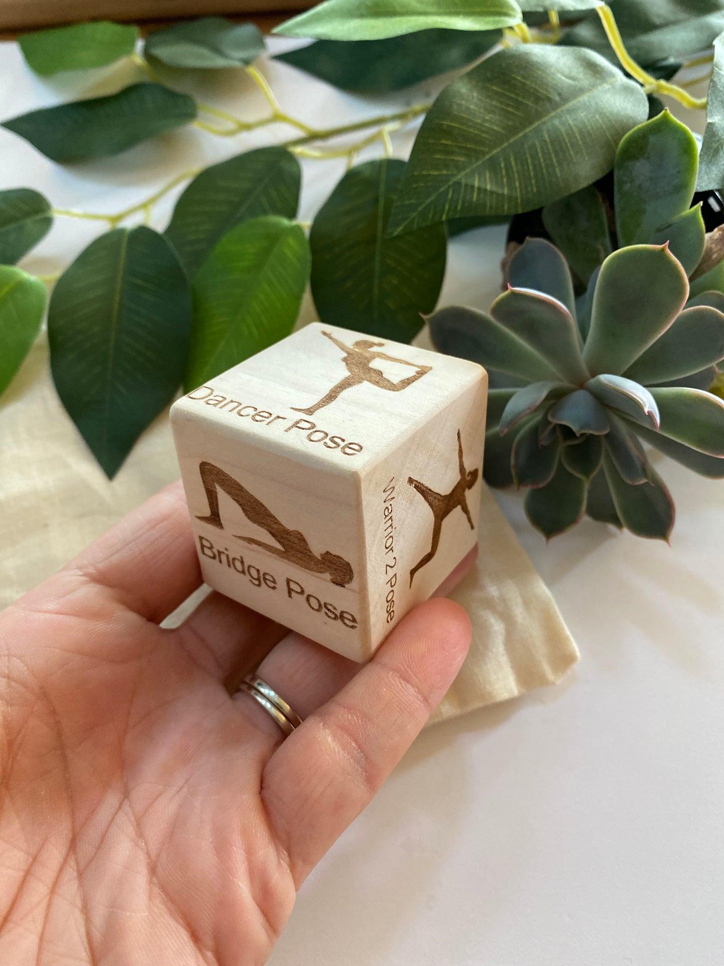 Maple Yoga Sequencing Dice: 2 Pack